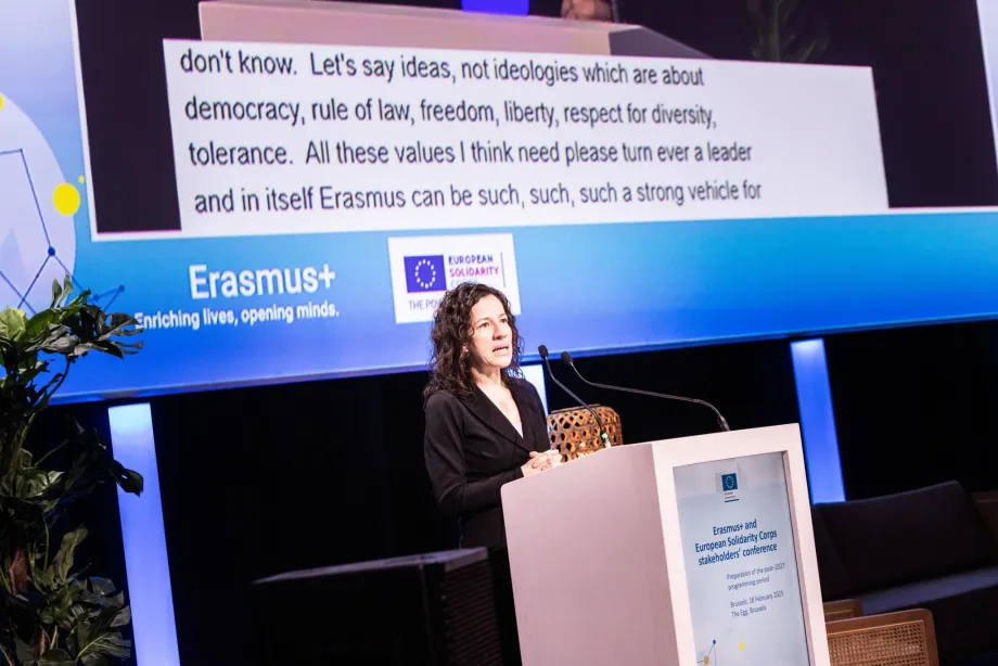 Izvršna potpredsjednica Europske komisije Roxana Minzatu, odgovorna za socijalna prava, vještine, kvalitetna radna mjesta i osposobljavanje